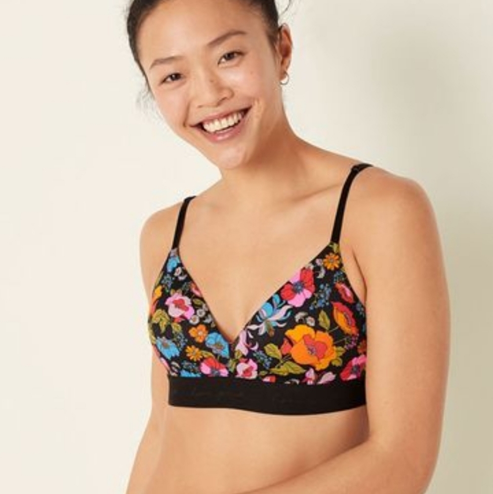 PINK Victoria's Secret Wear Everywhere Wireless Lightly Lined Floral Bra - 32B